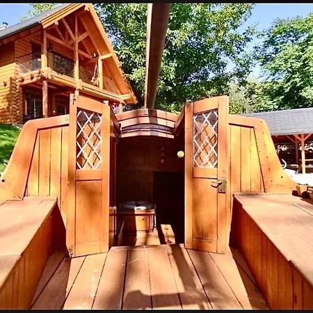 Naarden With Sauna&jacuzzi * Budapest