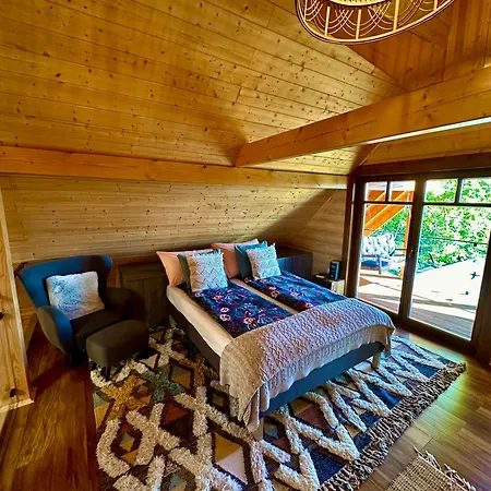 Naarden With Sauna&jacuzzi Chalet Budapest